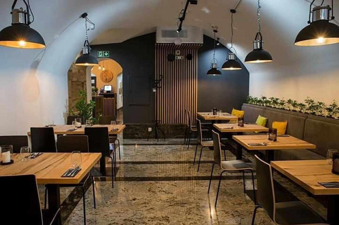 Discover - Lubomirskiego St - Classic & Modern - Near Main Station, Netflix And Ac Appartement *