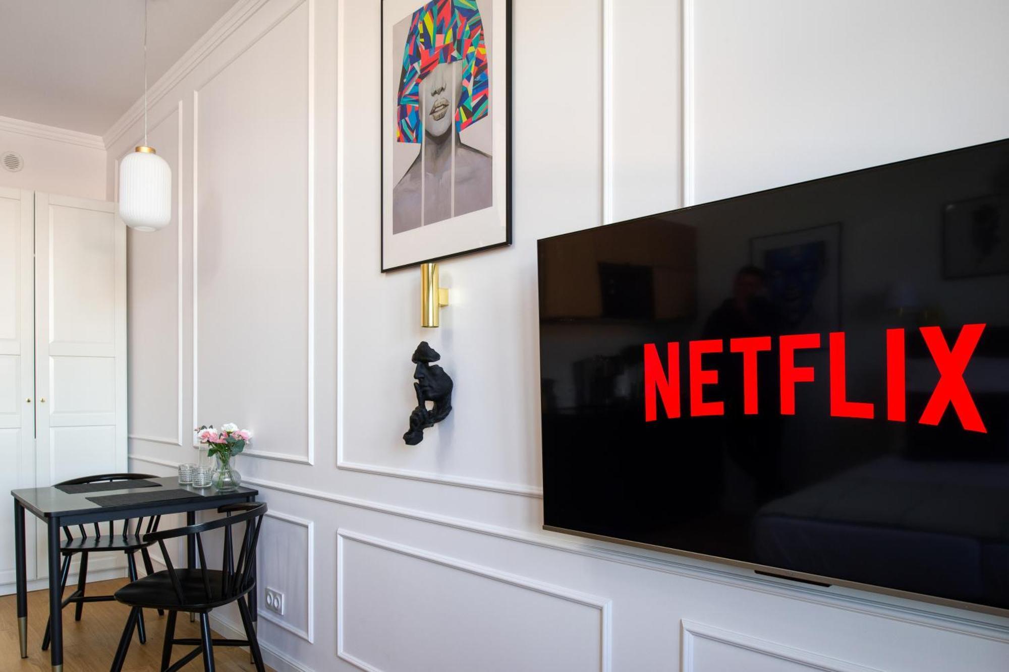 Zjawiskowy Obok Dworca Glownego Z Netflix I Ac Apartment